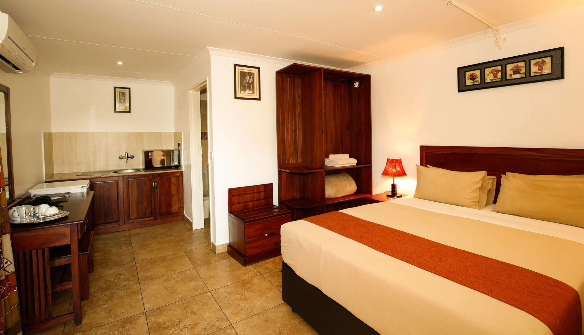 Mokoro Lodge Maun Luaran gambar