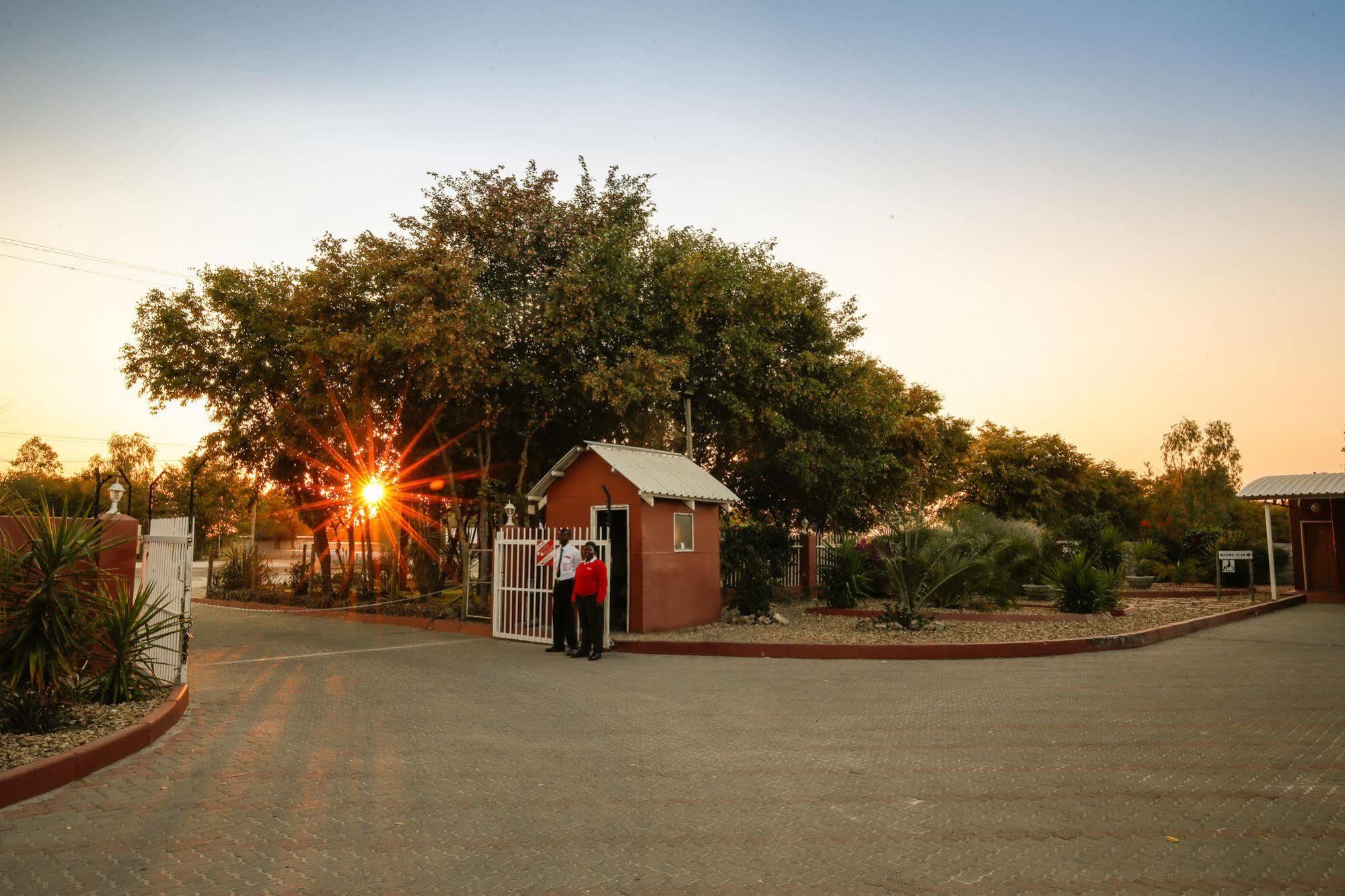 Mokoro Lodge Maun Luaran gambar